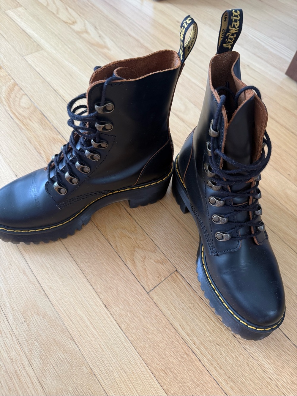 Dr. Martens Leona Black Leather Combat Boots size 7 - Picture 6 of 8